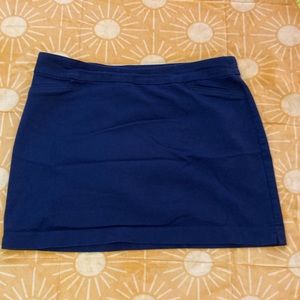 Croft & Borrow Skort in Navy
